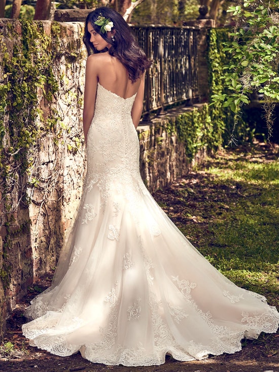 Maggie Sottero Saige Size 8 – VeLace Bridal – Wedding Dresses Bellingham MA